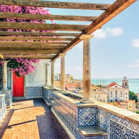 2 Bedroom For 4 People With Free Public Parking Apartment Lissabon