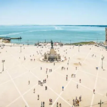 2 Bedroom For 4 People With Free Public Parking Lisbon