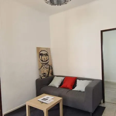 Apartment 2 Bedroom For 4 People With Free Public Parking Lisbon