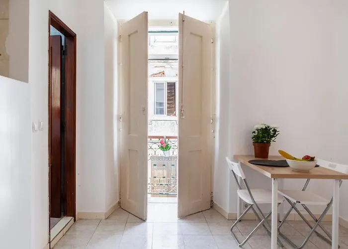 Appartamento 2 Bedroom For 4 People With Free Public Parking