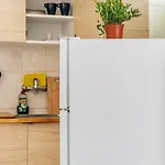 2 Bedroom For 4 People With Free Public Parking Lisboa