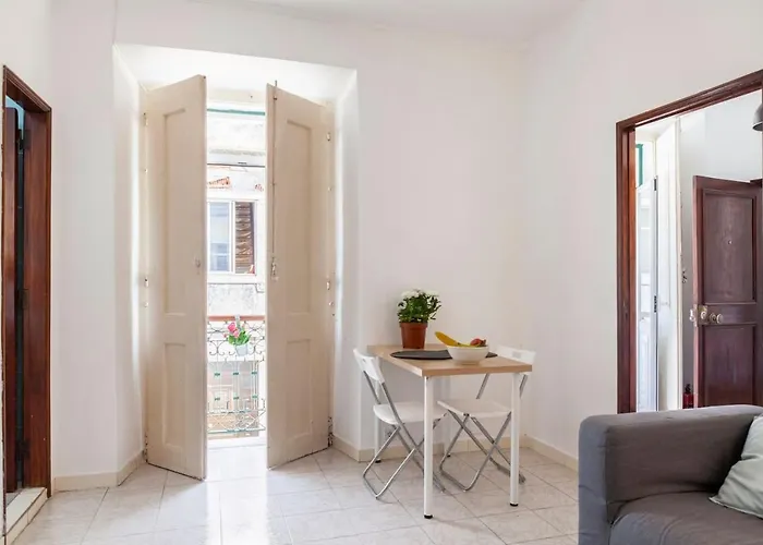 2 Bedroom For 4 People With Free Public Parking
